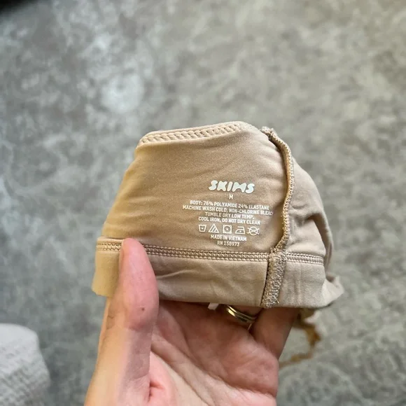 Skims Scoop Racerback Bralette Bundle - Picture 9 of 9